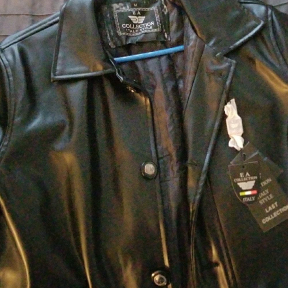 Men's EA Italian imported leather jacket medium
